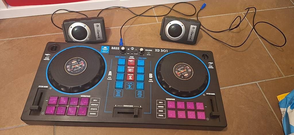 Console di mixaggio: I dance dj mischpult xd 301 – Usato da Kölliken venduto da minimeee