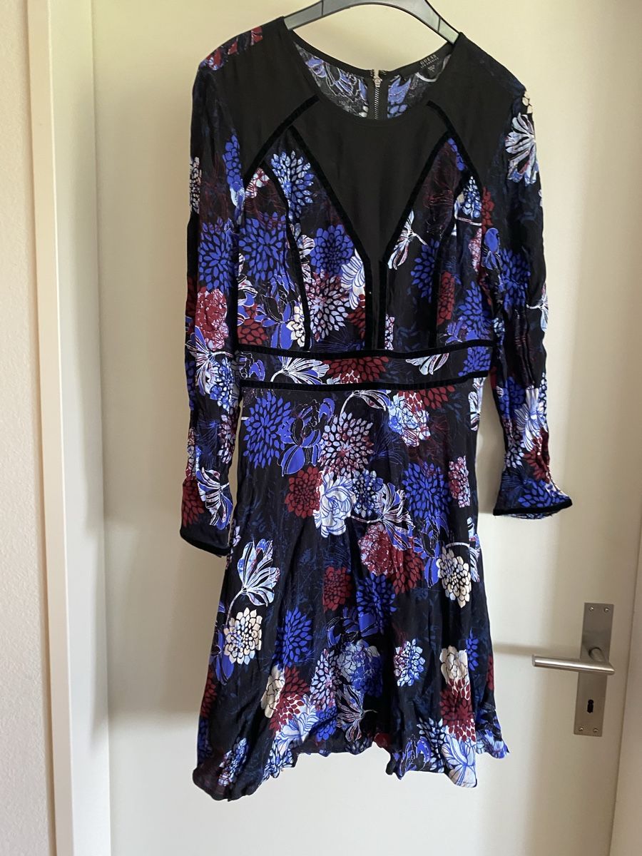 Guess Kleider: Guess Kleid  - Grösse L – Neu (gemäss Beschreibung) aus Hünenberg von a.u.849 1