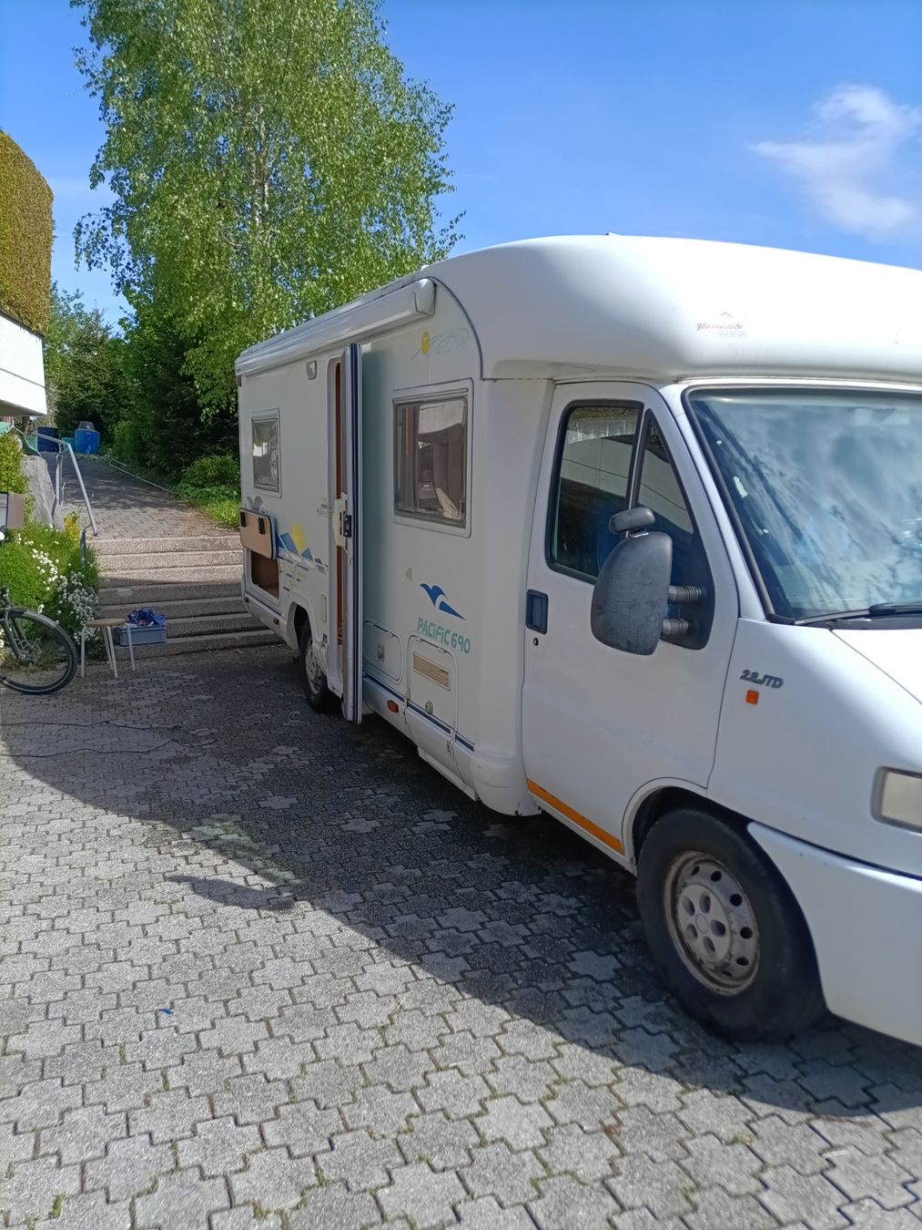 Pilot Veicoli da campeggio: Wohnmobil Pilot Pacific 690, Ducato 2.8JTD – Usato da Heiden venduto da Leogaggenau-1 3