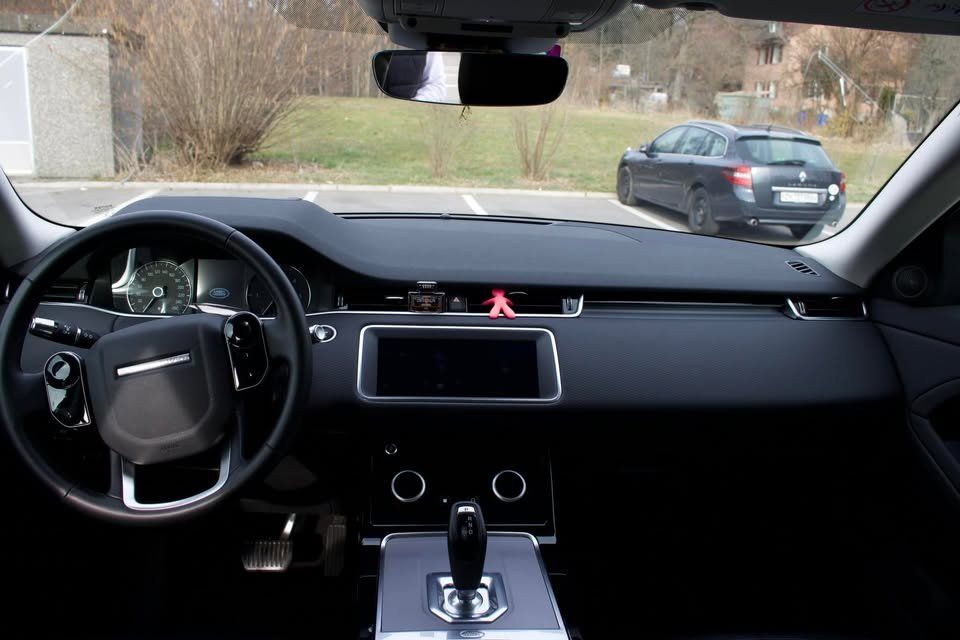 Land Rover Automobili: Range Rover Evoque D150 AWD Mildhybrid Diesel 2019 – Usato da Regensdorf venduto da DjordjoP 3