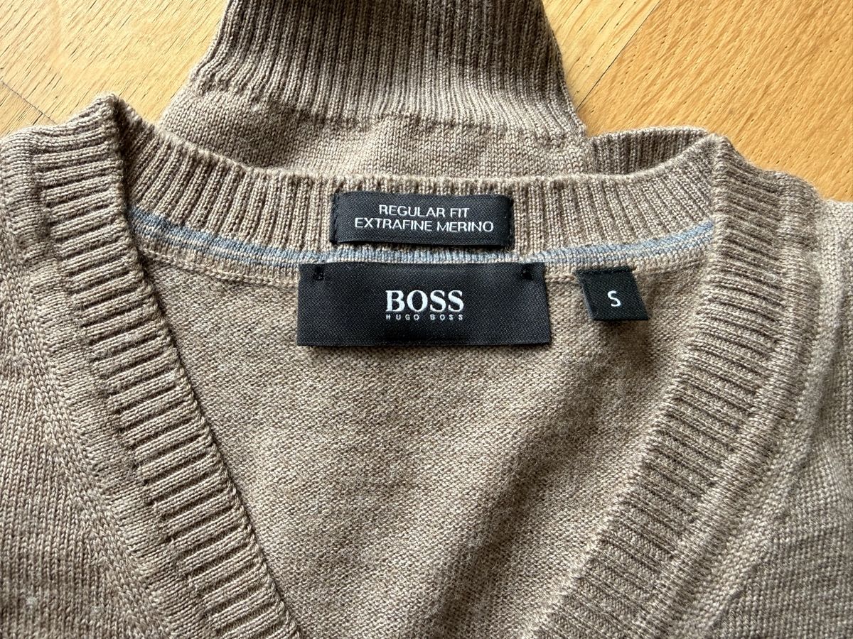 Hugo Boss Maglioni & Felpe: 2 x Hugo Boss Pullover, Gr. S – Nuovo (secondo la descrizione) da Baden venduto da ..Nina.. 2