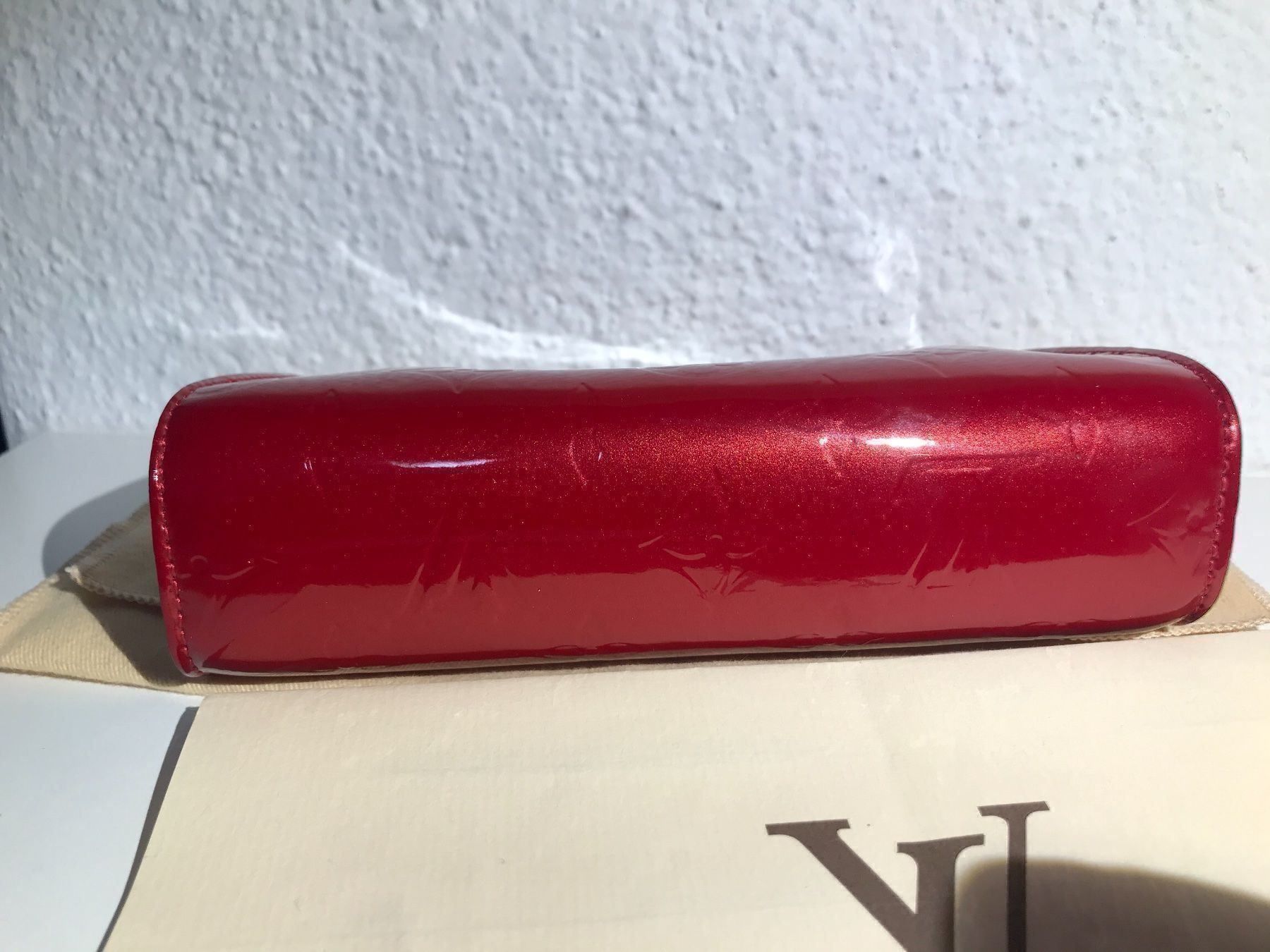 Louis Vuitton Custodie per cosmetici: Louis Vuitton Vernis Trousse Cosmetique – Usato da Ponte Tresa venduto da La_Vie_En_Rose 4
