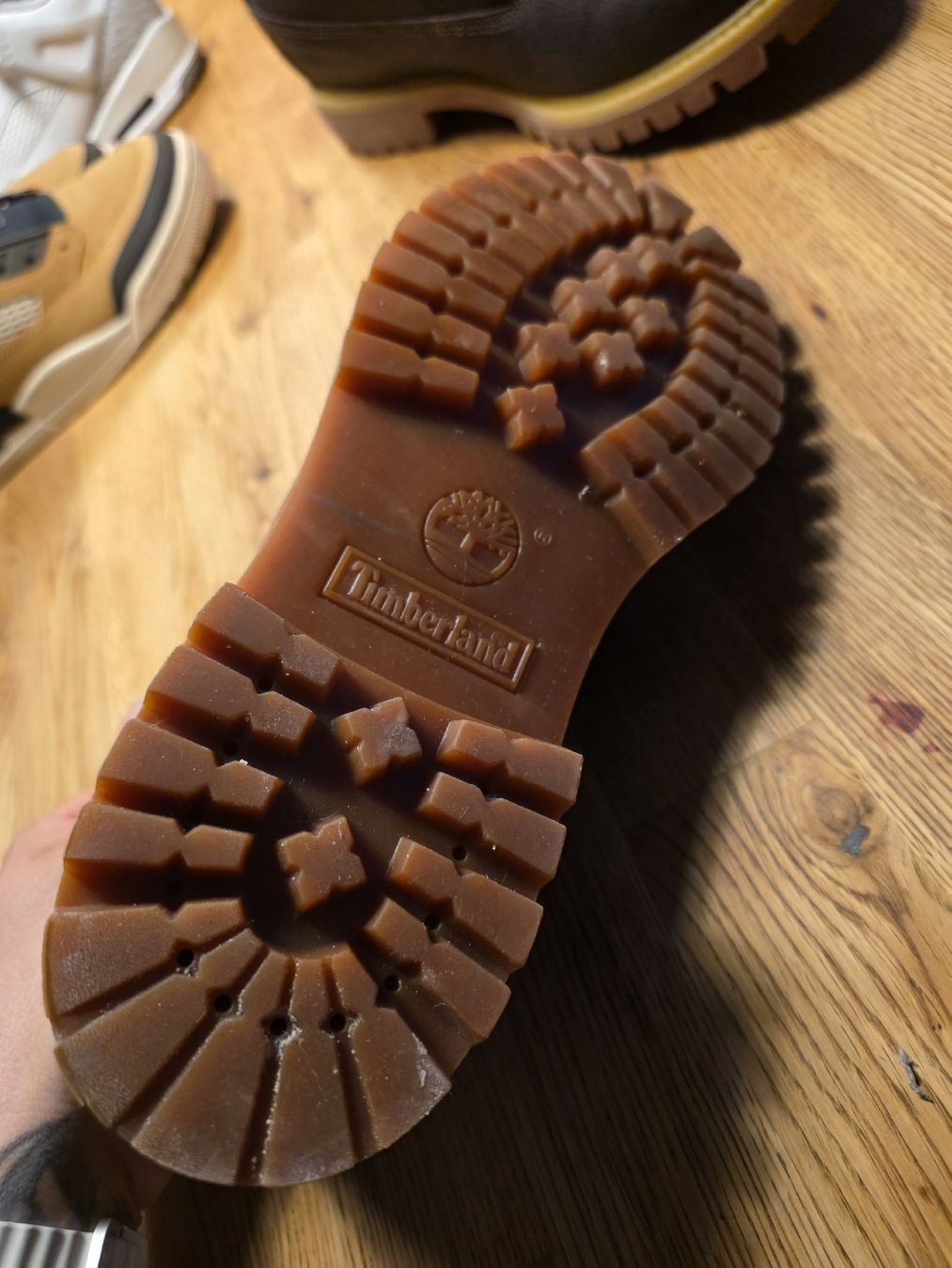 Scarpe da uomo: timberland 40 halb Boot. Brown – Usato da Hinwil venduto da Nicen 1