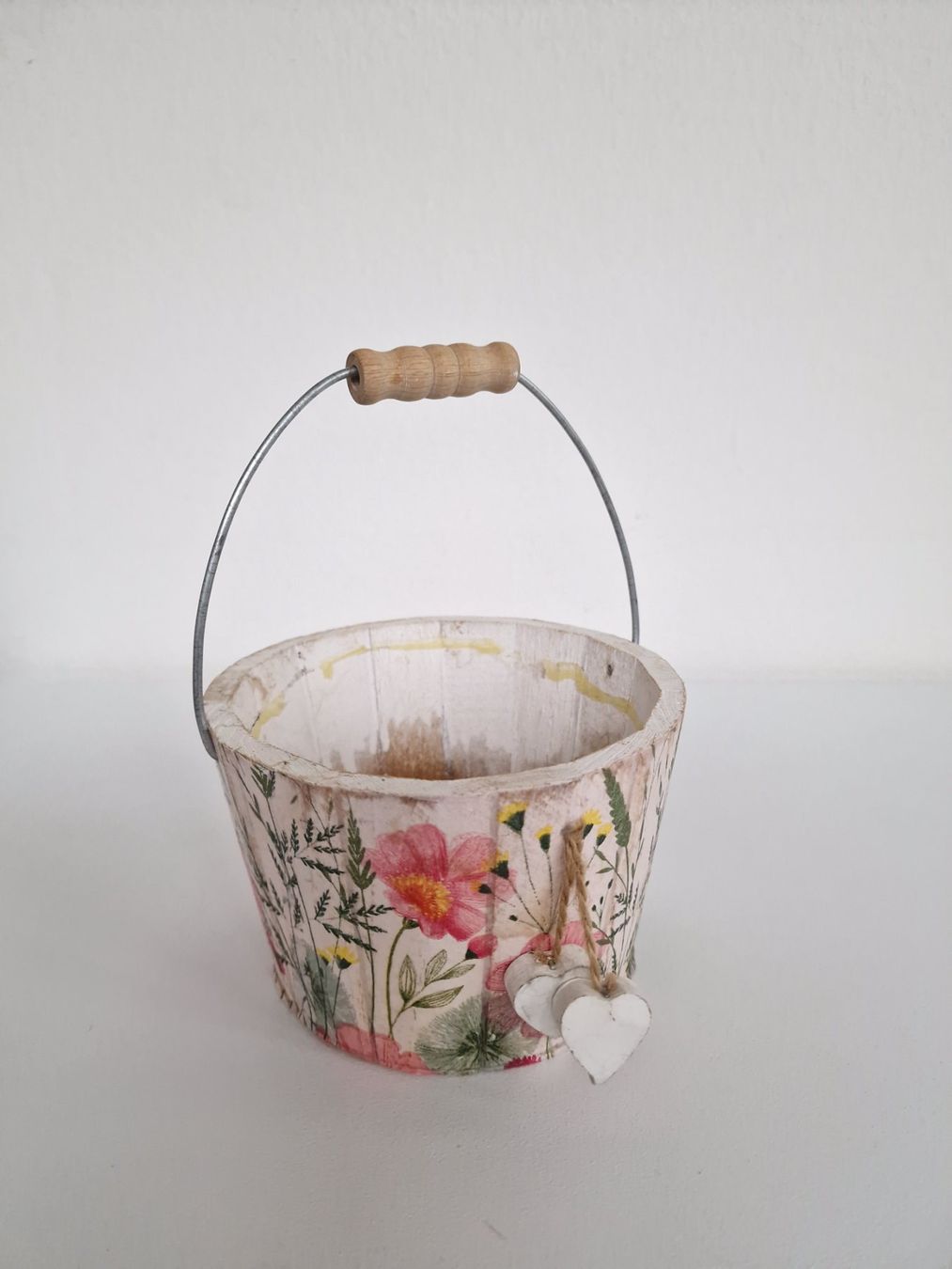 Vasi per fiori: Übertopf Blumentopf Shabby Chic ca. 10cm hoch x 17cm breit – Usato da Hallau venduto da CHACLA