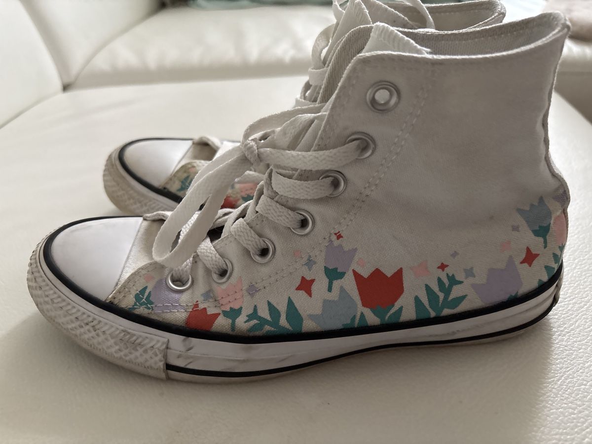 Converse Damenschuhe: Converse All Stars Gr.37 Blumenmuster Sneaker – Gebraucht aus langenthal von rundholz7 1
