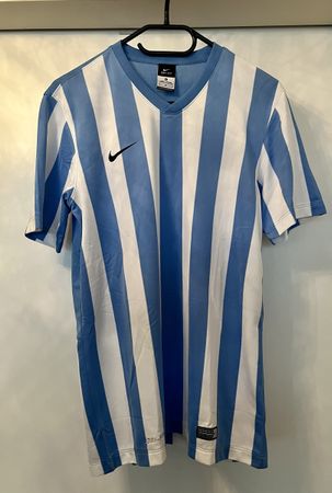 NIKE Fussballtrikot NEU Gr.M Blau-Weiss (wie Argentinien)