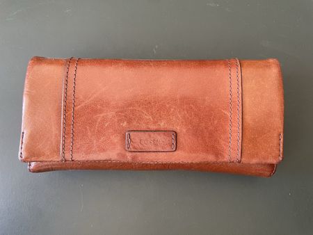 Portefeuille Fossil en cuir véritable