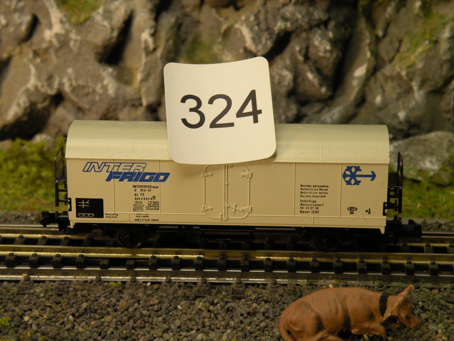 Fleischmann Modellini di ferrovie: Kühlwagen 324 – Usato da Steffisburg venduto da loki36