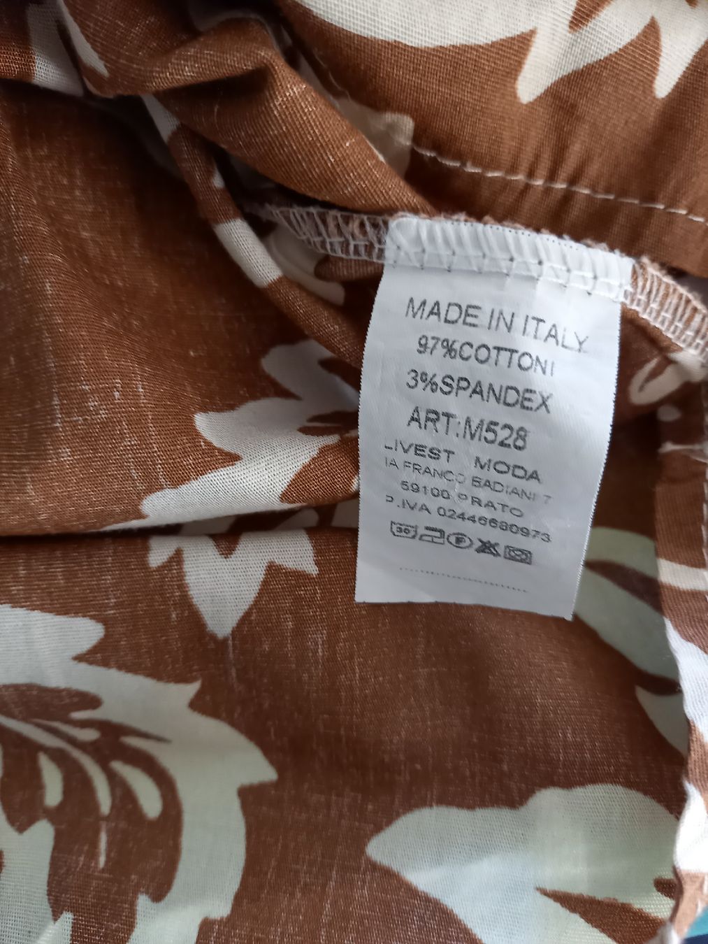 Top: Top aus Italien, Grösse S/M mit Muster – Usato da Ruschein venduto da dom_nbr2 2