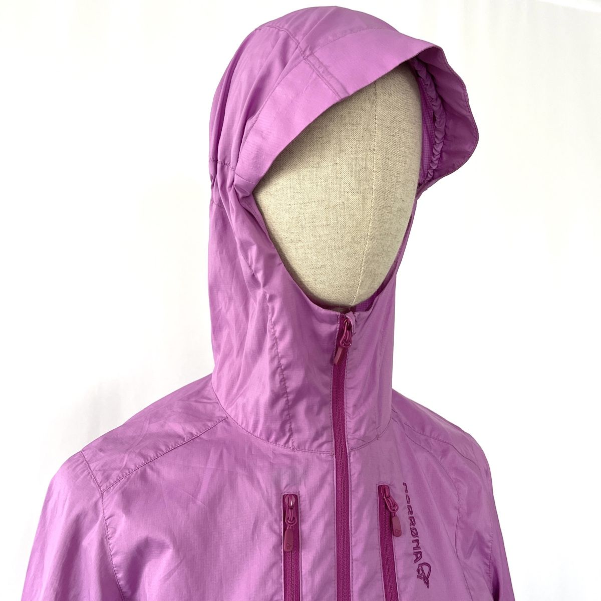 Norrøna Giacche: NORRONA Aero 60 Jacket – Nuovo (secondo la descrizione) da Freienbach venduto da Avviivva_Shop 1