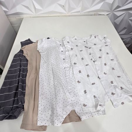4 teilig Kleider Pyjama Baby Grösse 92