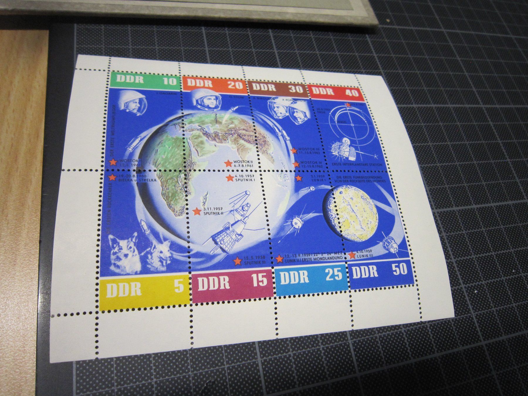 Tous les timbres: Schöner Block DDR – D'occasion à Giubiasco par sal_9j6w 1
