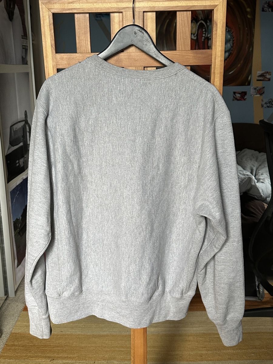 Champion Maglioni & Felpe: MoMa x Champion Grey Sweater – Usato da Villars-Burquin venduto da Iliasso 2