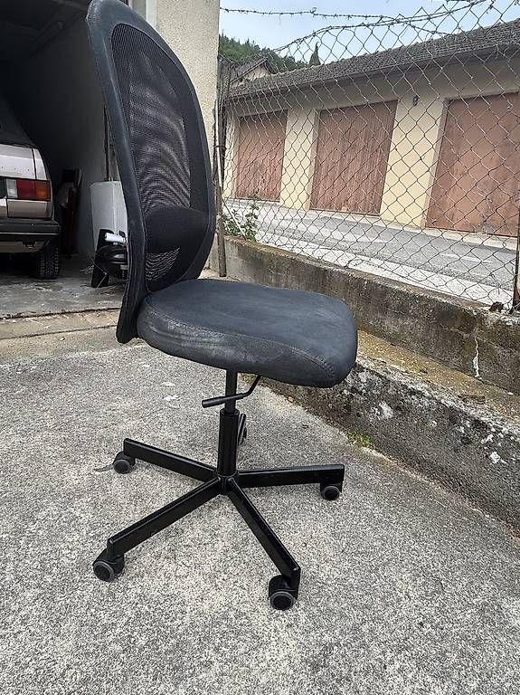 Sedie: Chaise de bureau noire réglable – Usato da Bevaix venduto da mic_rdc7 2
