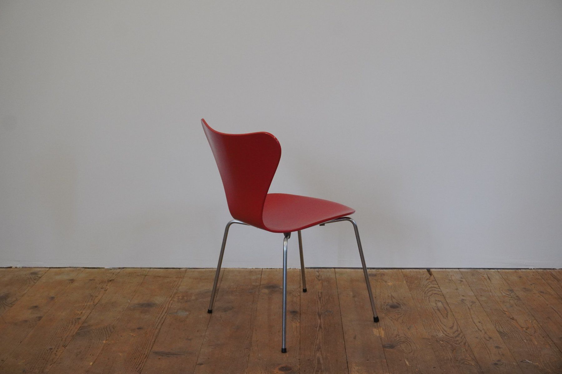 Fritz Hansen Stühle: Fritz Hansen Serie 7 rot 3107 Arne Jacobsen – Gebraucht aus Bad Zurzach von QLASSIQ 3