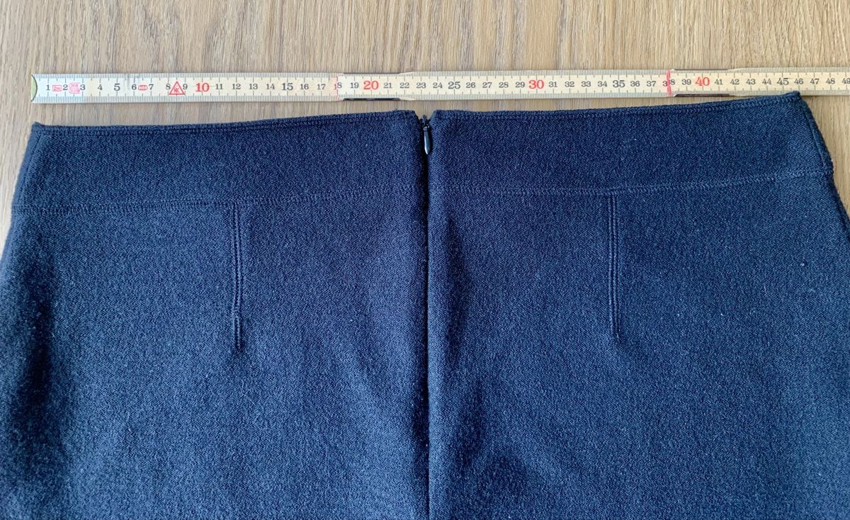 Taifun Gonne: Jupe TAIFUN noire, taille 44 – Usato da Port venduto da granitod 3
