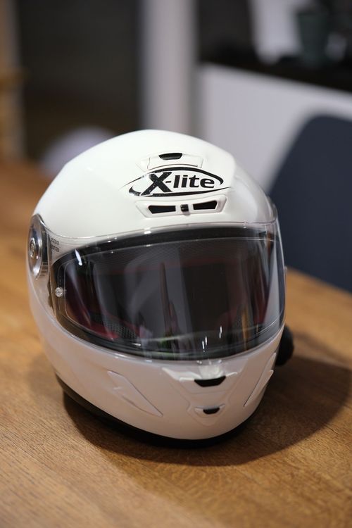 Helm X-LITE X-661 weiss inkl. Sena SMH5 (Intercom-Set) | Kaufen auf Ricardo