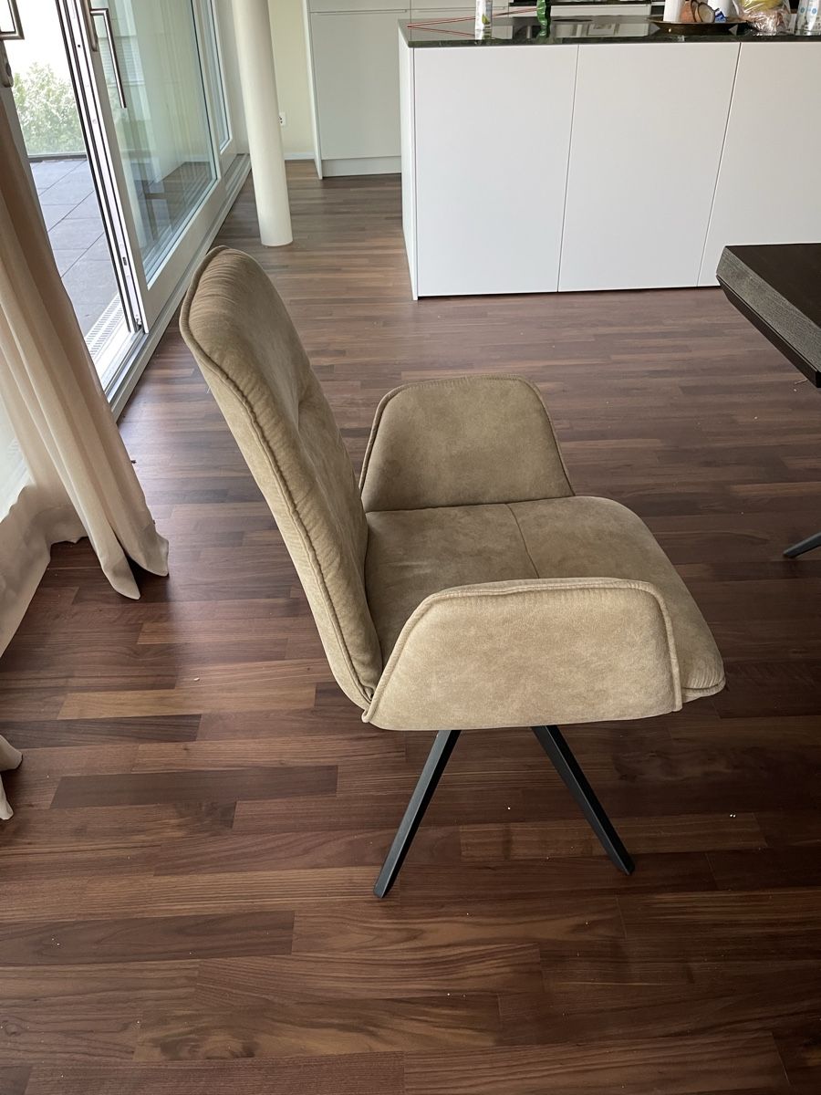 Stühle: 8 x Beige Suede dining chairs – Gebraucht aus Horgen von ish_8xyw 1