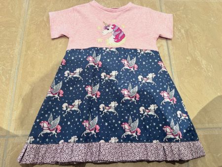 neues süsses handmade Einhorn Kleid, 4J 104