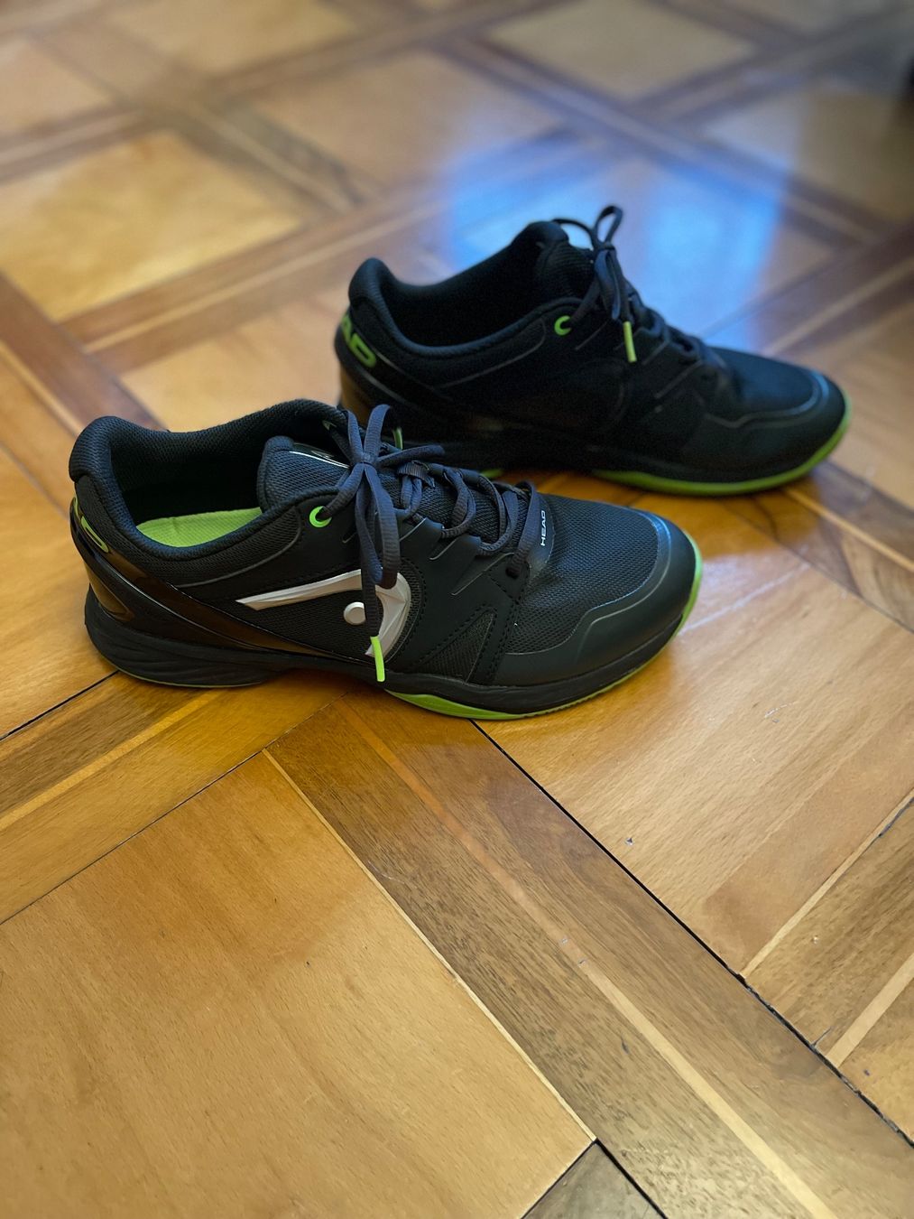 Head Scarpe da uomo: Head Schuhe Grösse 43 – Usato da Wil SG venduto da WauWauBoutique