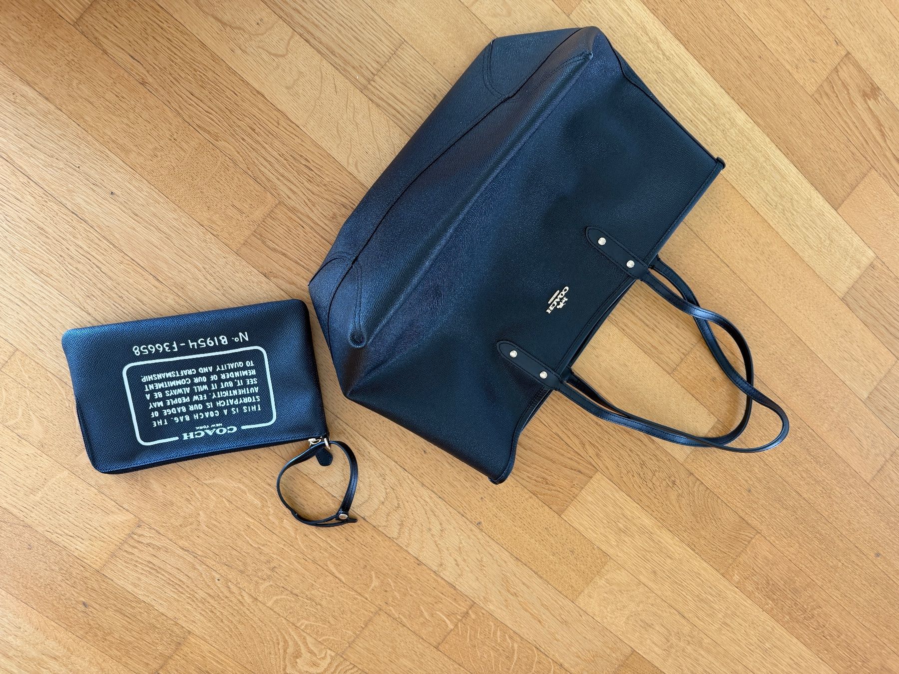 Coach Sacs femmes: Coach Wendetasche mit Pouch – D'occasion à Winterthur par Jilaura