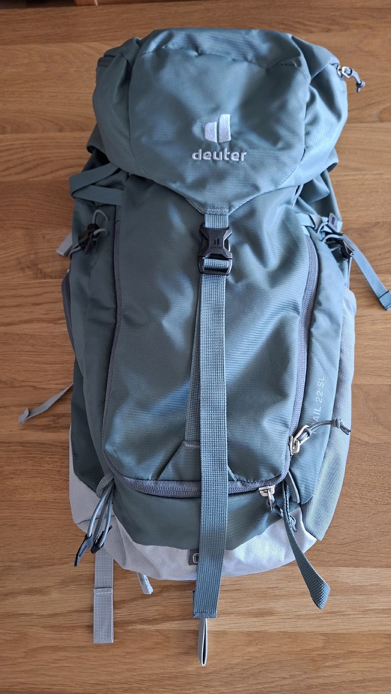 Deuter Zaini: Deuter Trail 22 SL Damen Wanderrucksack – Nuovo (secondo la descrizione) da Madiswil venduto da Zimtstern
