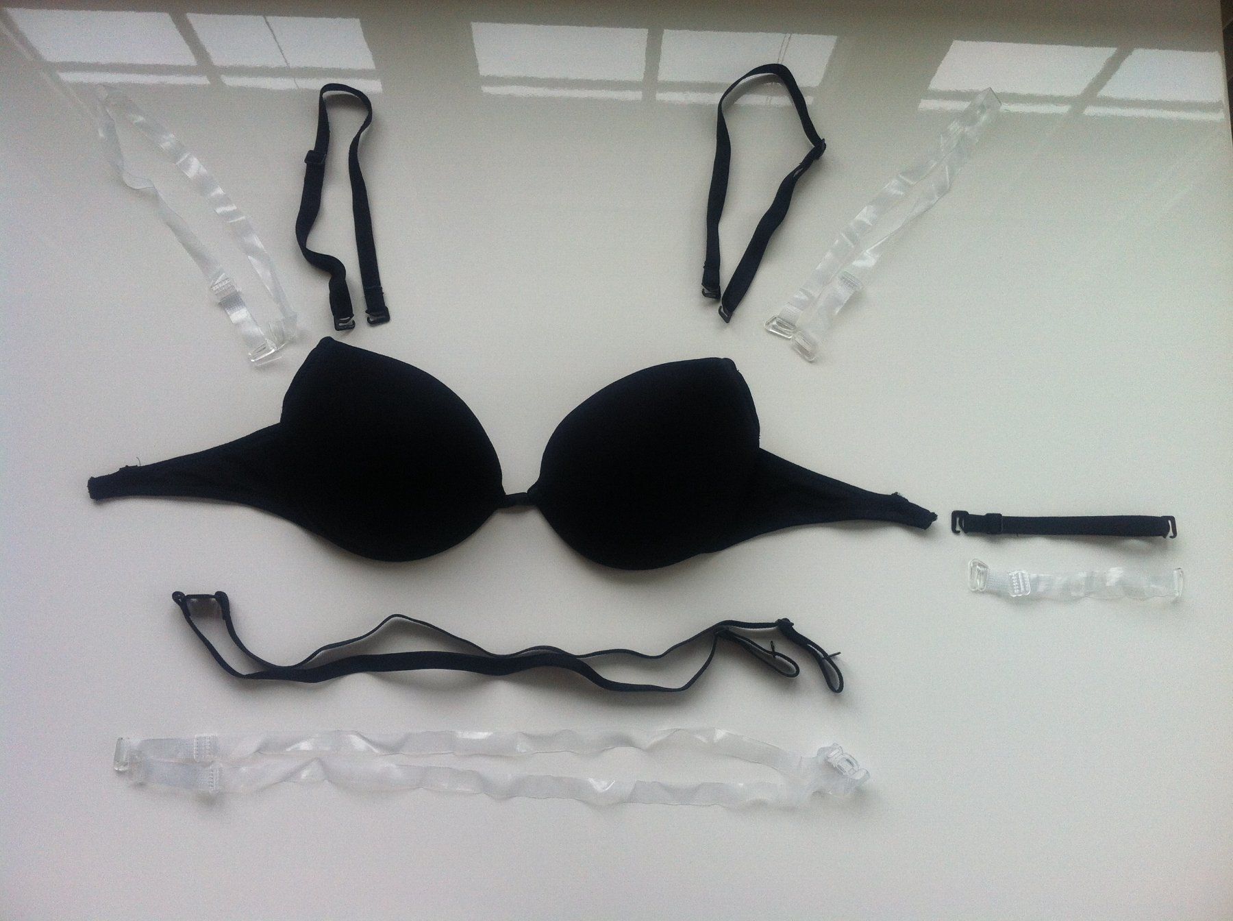 Intimissimi Altra biancheria intima: 🤩5 STK: INTIMISSIMI BH'S SPITZE & MULTIFUNKTION & STRINGS – Usato da Olten venduto da Naja-Twins-Twins 9
