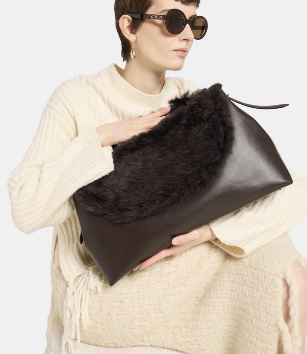 Totême Taschen für Damen: Toteme bag – Neu und originalverpackt aus Paradiso von viorea
