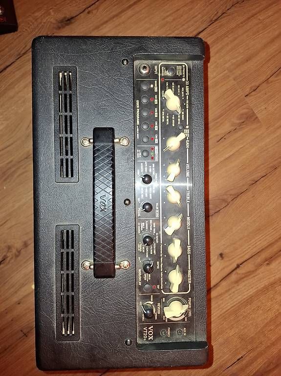 Amplificatori: Vox Vt20+ Digital-Röhren-Kombination – Usato da Altstätten SG venduto da noommoon76 2