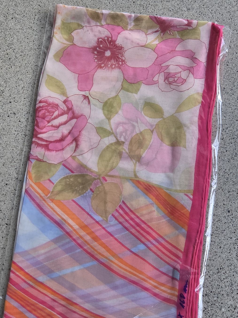 Foulards, Tücher & Schals: Seidenschal, 40 x 160, handrolliert – Neu und originalverpackt aus Frauenfeld von Schenken-mit-Herz 1