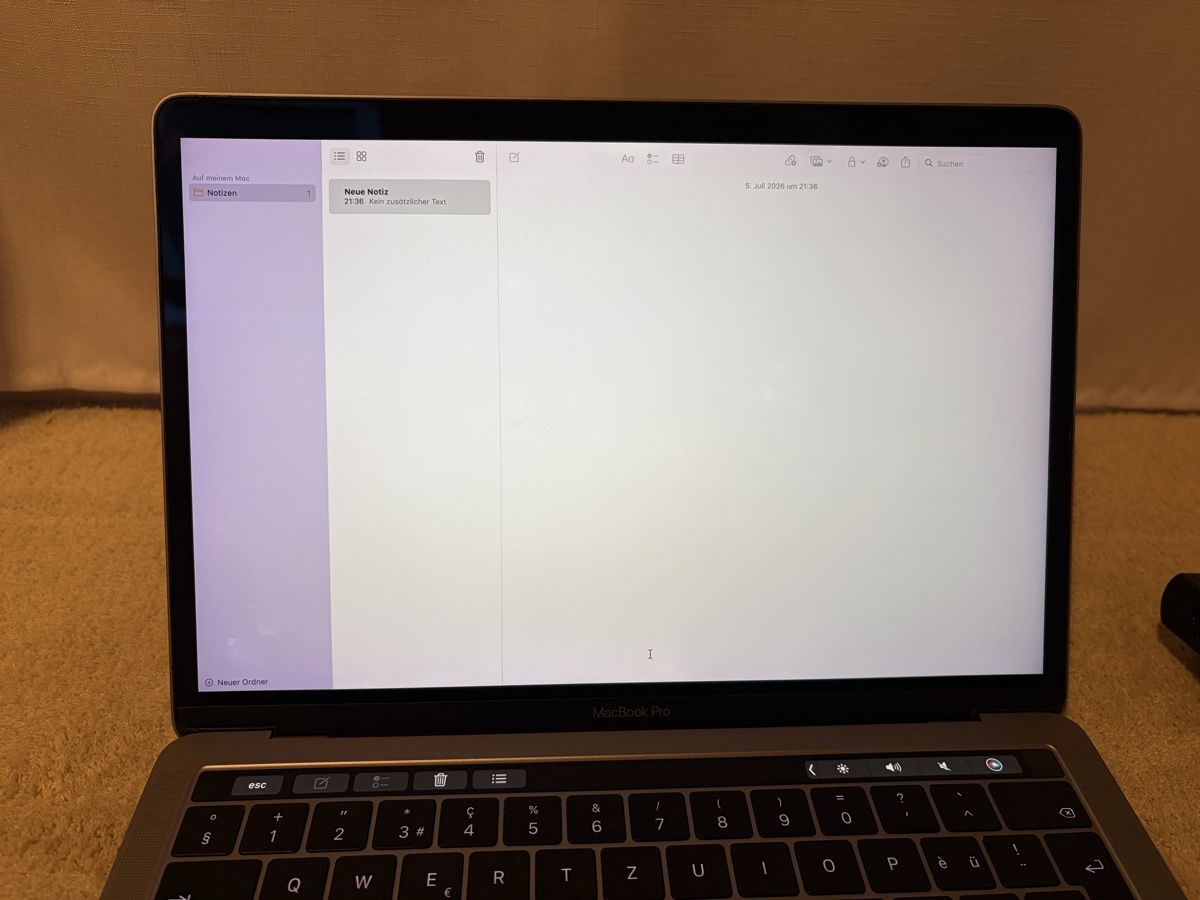Apple Notebook: Apple Macbook Pro 13“ Touchbar 2017 – Usato da Visperterminen venduto da lgresell 4