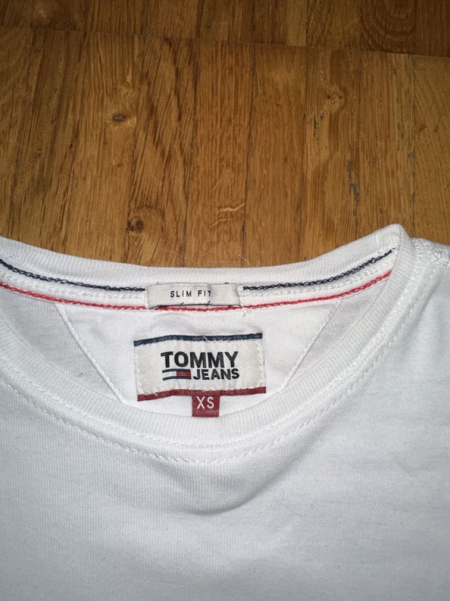 Tommy Hilfiger T-shirt: Langärmiges T-Shirt – Usato da Thun venduto da SimooIta18 1