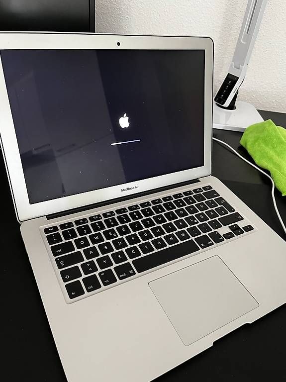 Notebook: Mac Book Air 13 Zoll, 2017 – Usato da Wallisellen venduto da jul_rdp8 2