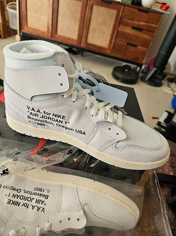 Scarpe da uomo: Joradan 1 VAA Alaska US15 – Usato da Oberentfelden venduto da pun_d7vt 4
