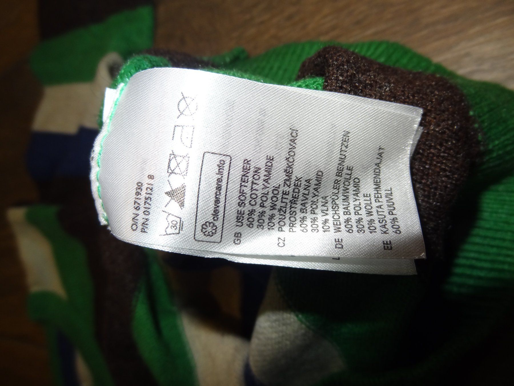 H&M Pullover & Sweatshirts: Pull enfant H&M rayé multicolore taille 92 – Gebraucht aus Satigny von salvatore73 2