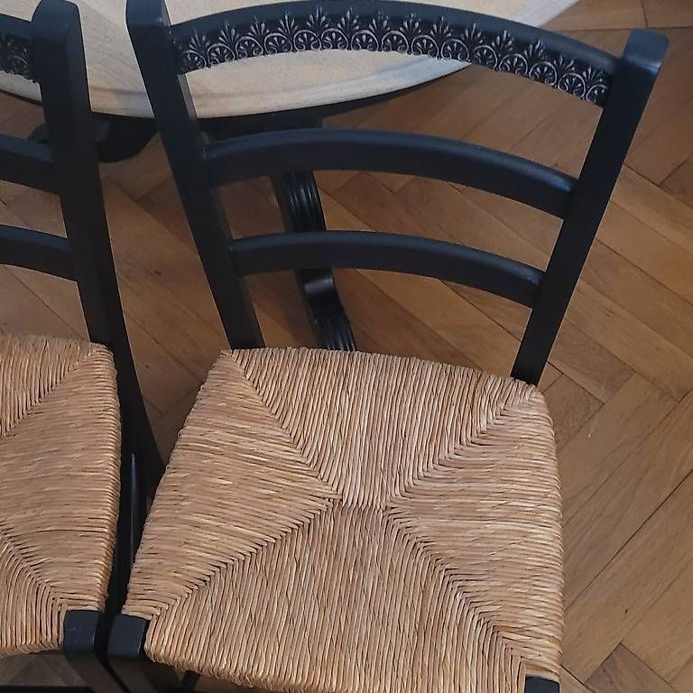 Set di tavolo e panche: Set Tisch rund mit 2 Stühlen – Usato da Biberist venduto da FarbAder 4