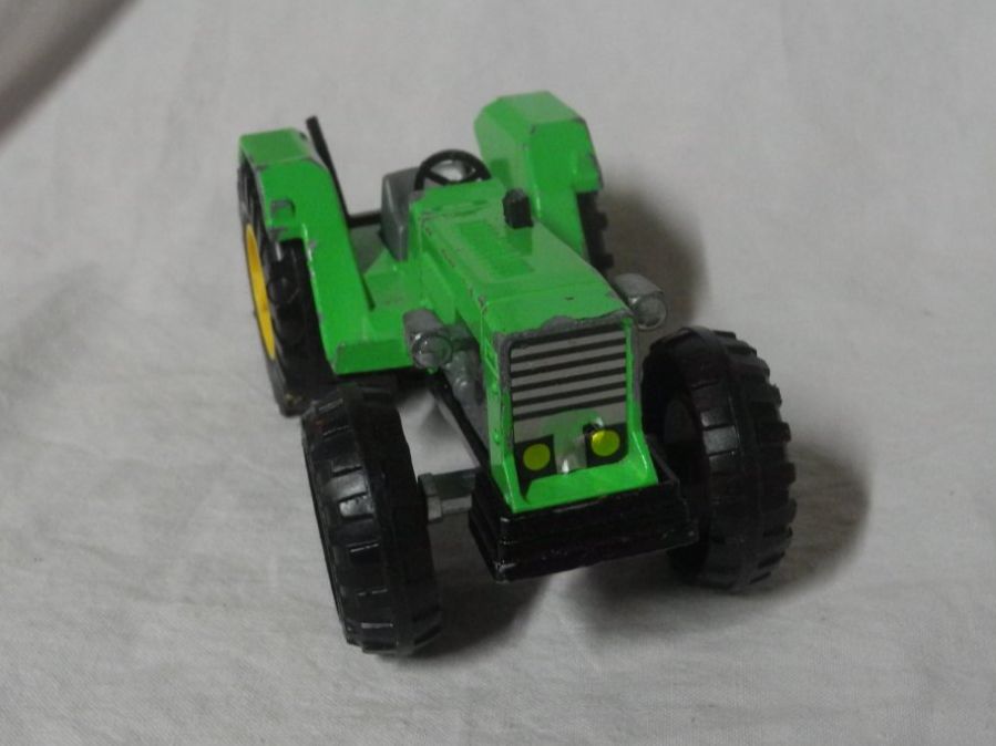 Majorette Modellautos: MAJORETTE  TRAKTOR    1:36    ERSATZTEILSPENDER – Gebraucht aus Gurtnellen von Murmeli99