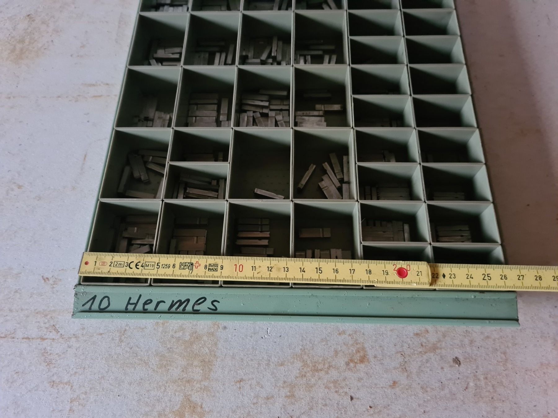Tutti gli attrezzi: Bleisatz Buchstaben Letterpress Hermes 10 – Usato da Escholzmatt venduto da FuyuIgloo 1