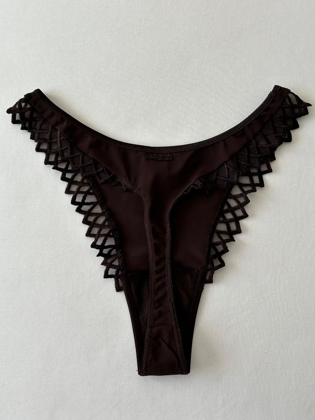Marie Jo Altra biancheria intima: Verführerischer brauner String der Marke Marie JO – Usato da Bern venduto da Smile-2707 1