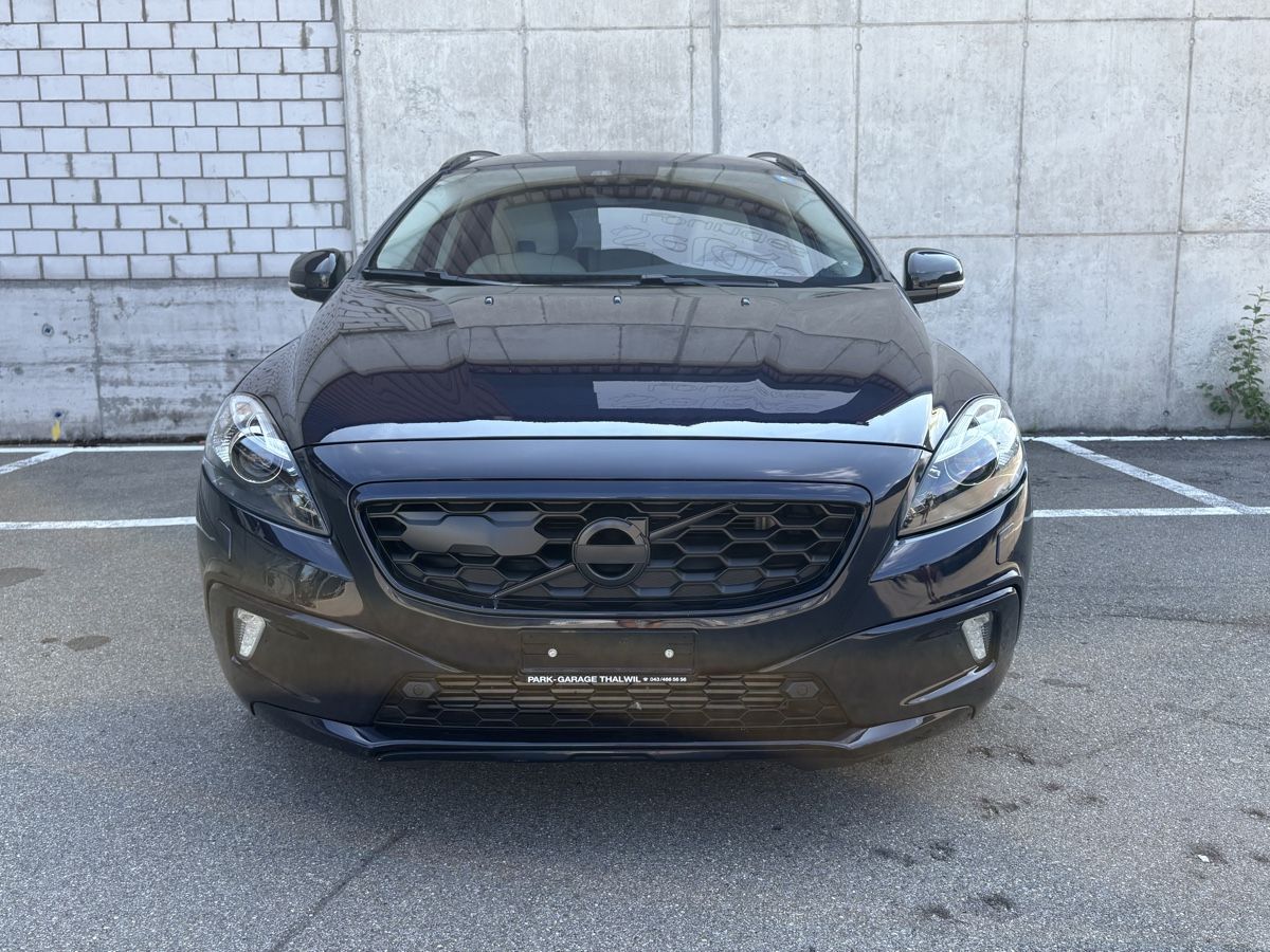 Volvo Autos: Volvo V40 CC T5 – D'occasion à Tann par handel68 5
