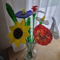 WUNDERSCHÖNES BOUQUET AN MUNDGEBL. GLASBLUMEN