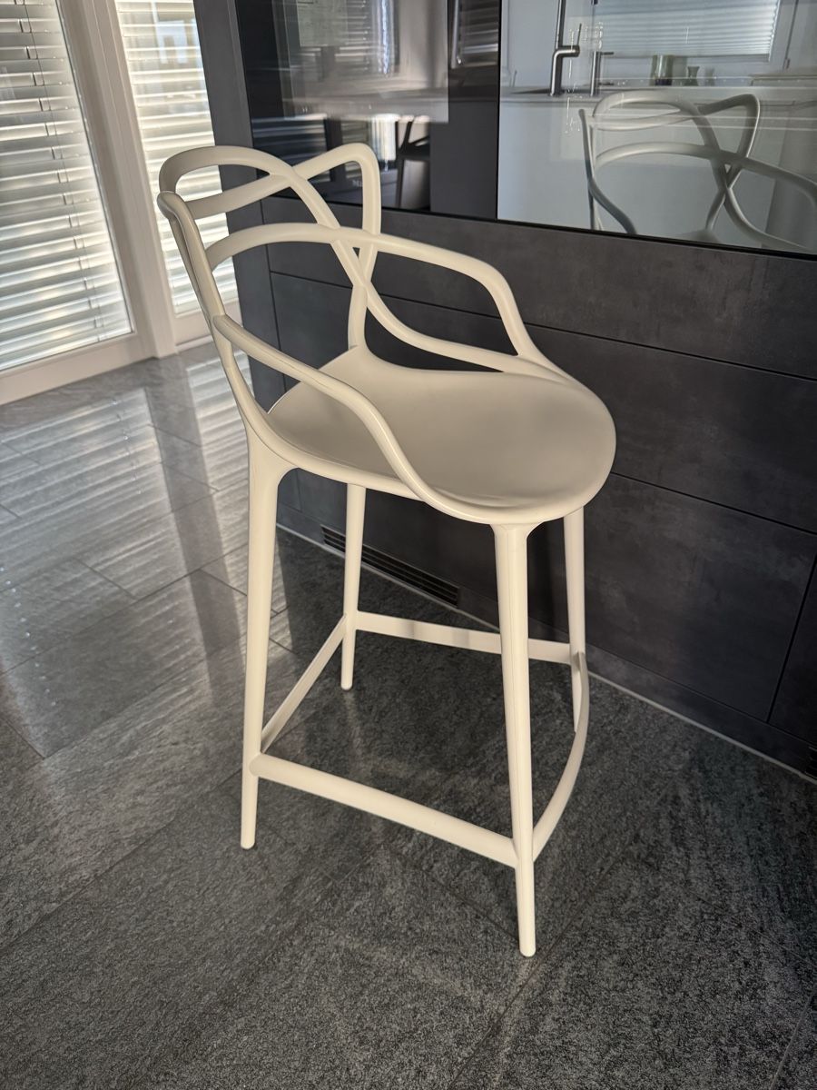 Hochstühle: 2 Original Barhocker von Kartell – Neu (gemäss Beschreibung) aus Sins von cocomami13