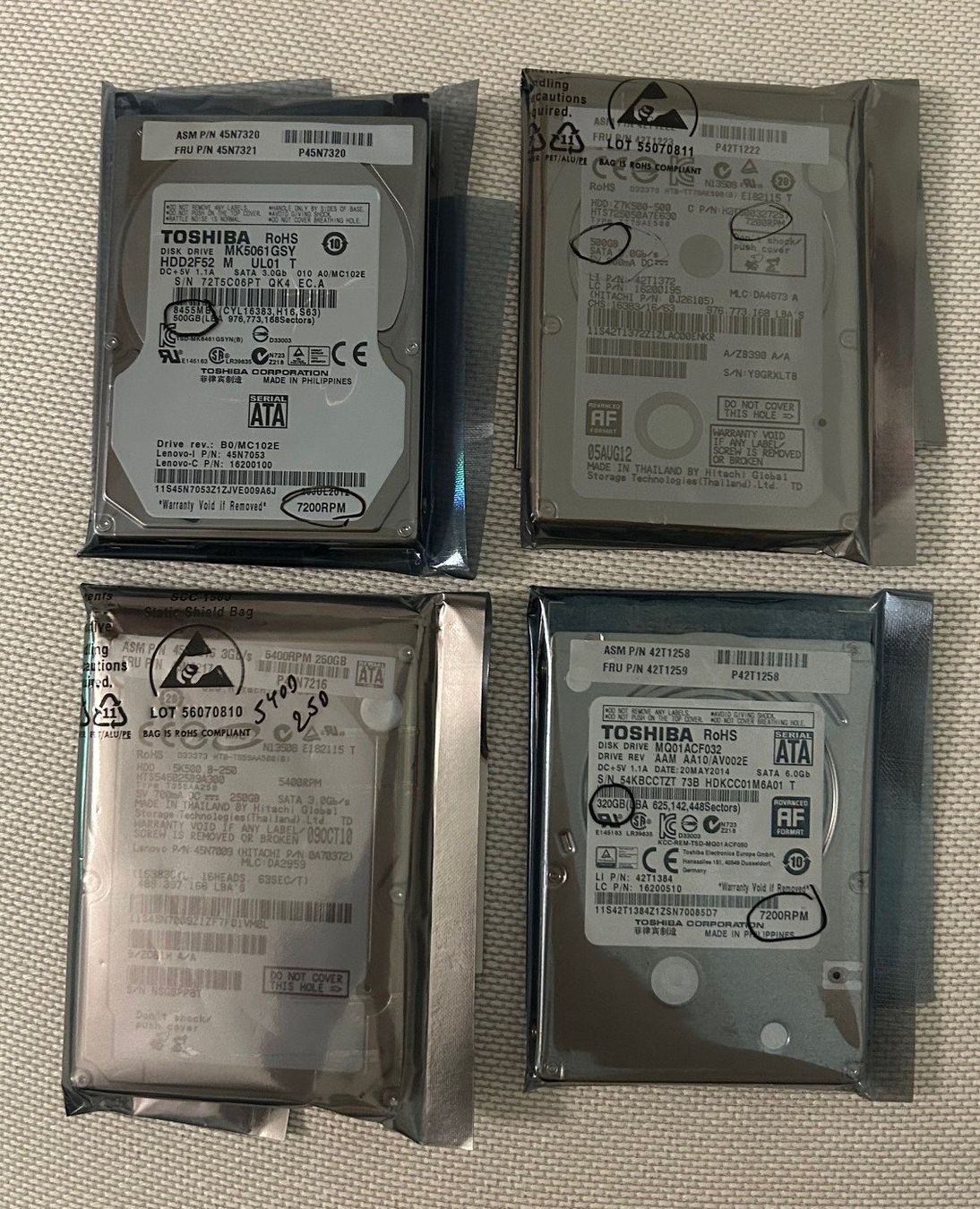 Dischi rigidi: Harddisk SATA für Laptop NEU – Nuovo e nell'imballaggio originale da Rüti - ZH venduto da Elturco31