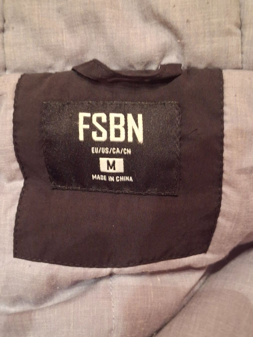 Giacche: Veste avec capuchon taille M marque FSBN – Usato da Villiers venduto da san_jn5w 6