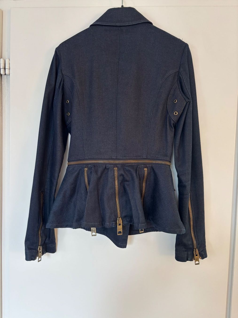 Burberry Giacche: BURBERRY  Denim elast. Blazerjacke dunkelblau 34 IT38 – Usato da Herrliberg venduto da mayfi 5