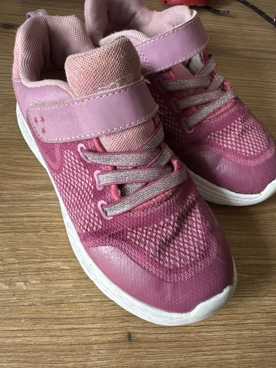 Dosenbach Scarpe per ragazze: Mädchen Turnschuhe 33 – Usato da Wädenswil venduto da dorodi