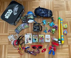 Kinderspielzeug Set: Fussball, Star Wars, Monster Uni etc.