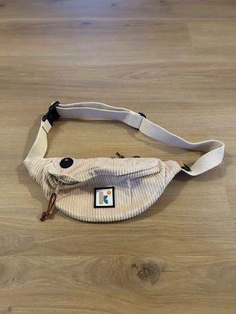 Sac banane en velours côtelé beige