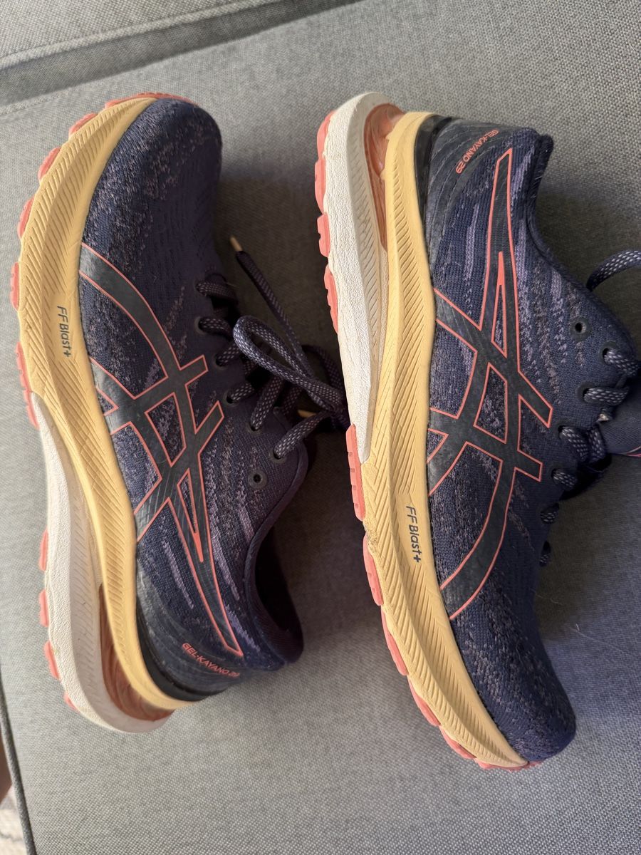 Asics Scarpe da donna: Asics Gel Kayano 29  – Usato da Fällanden venduto da Caramel7 3