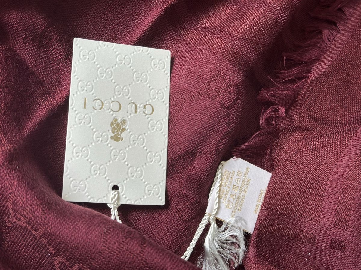Gucci Foulard & Sciarpe: Gucci Schal – Nuovo e nell'imballaggio originale da Ebikon venduto da nat_jzh5 2